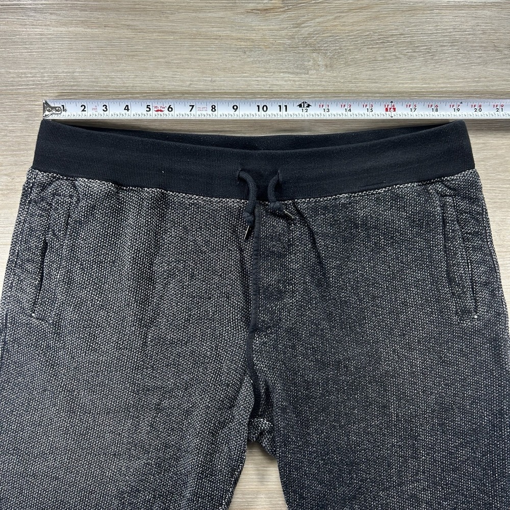 True Religion Mens XL Cut-Off Sweat Shorts Black White Knit Horseshoe Logo - Picture 5 of 8